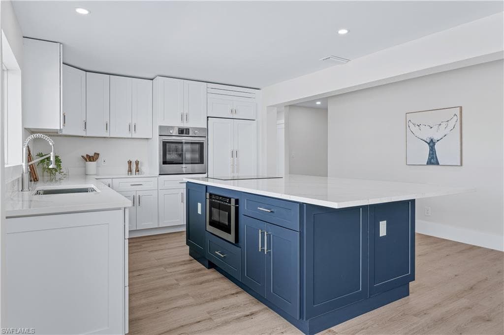 18452 Cutlass DR, FORT MYERS BEACH FL 33931-8