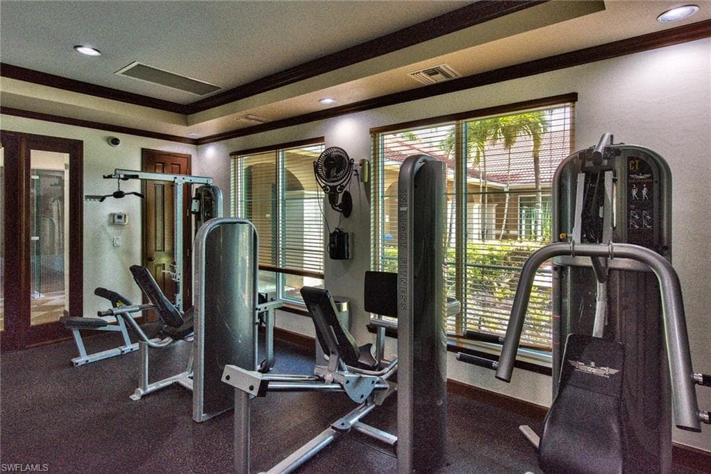 1200 Reserve WAY # 106, NAPLES FL 34105-26