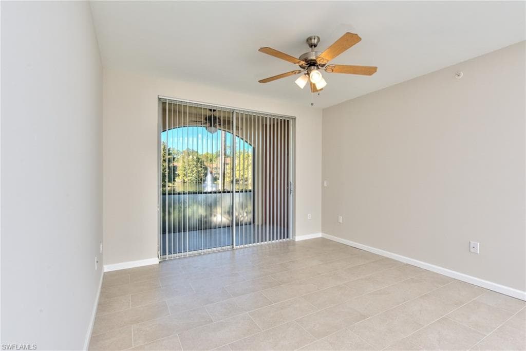 1200 Reserve WAY # 106, NAPLES FL 34105-3