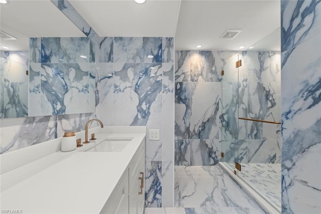 9455 Coventry CT, SANIBEL FL 33957-17