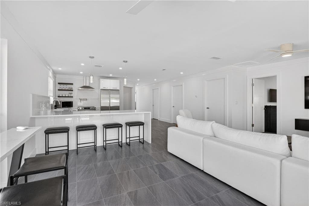 565 110th AVE N-18