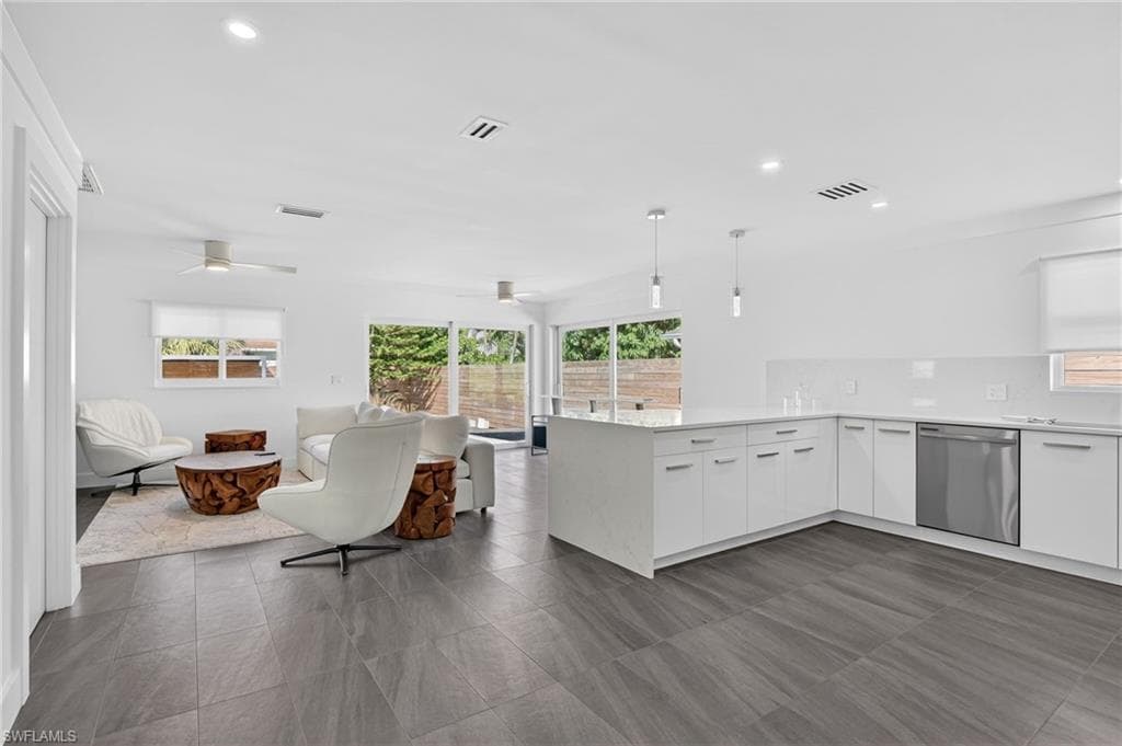 565 110th AVE N-15