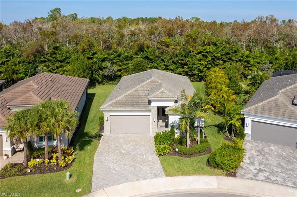 11409 Jacaranda DR, NAPLES FL 34120-1