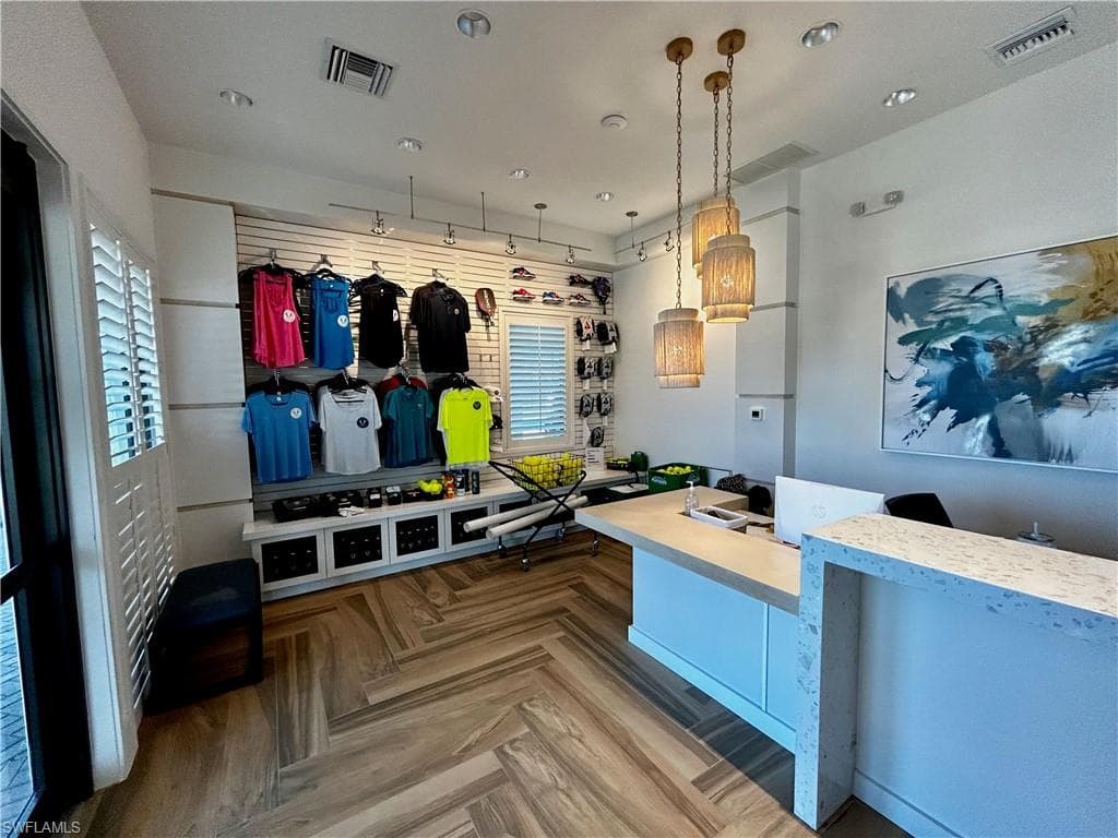 11409 Jacaranda DR-45