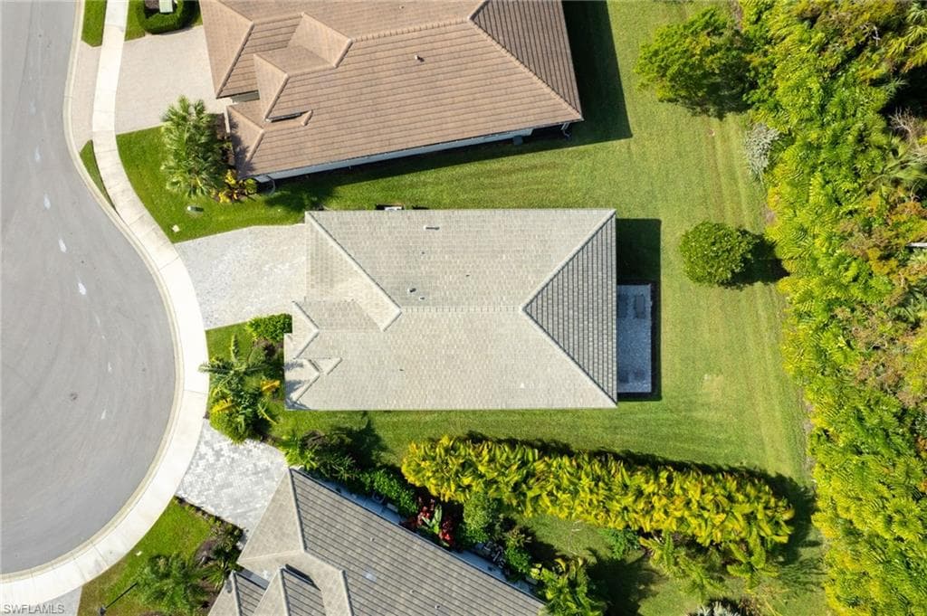 11409 Jacaranda DR, NAPLES FL 34120-31