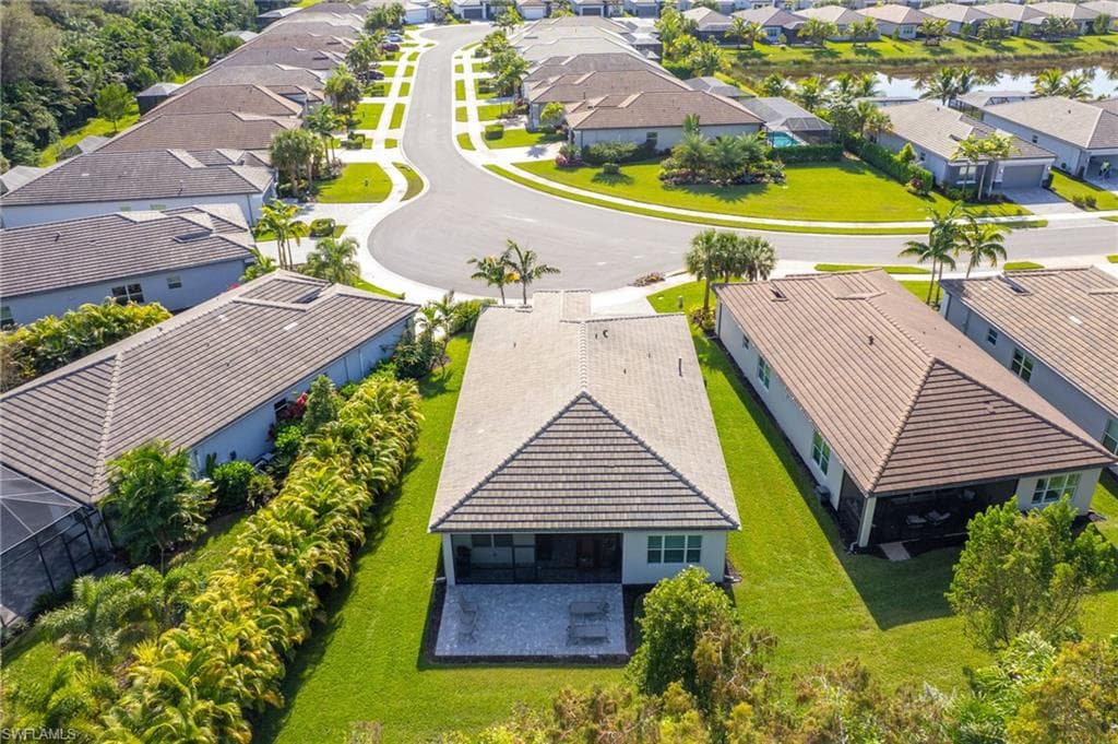 11409 Jacaranda DR-38