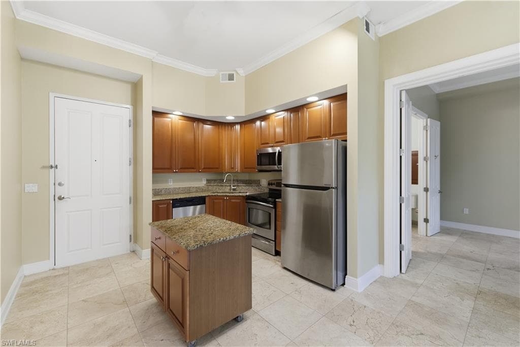2825 Palm Beach BLVD # 118, FORT MYERS FL 33916-4