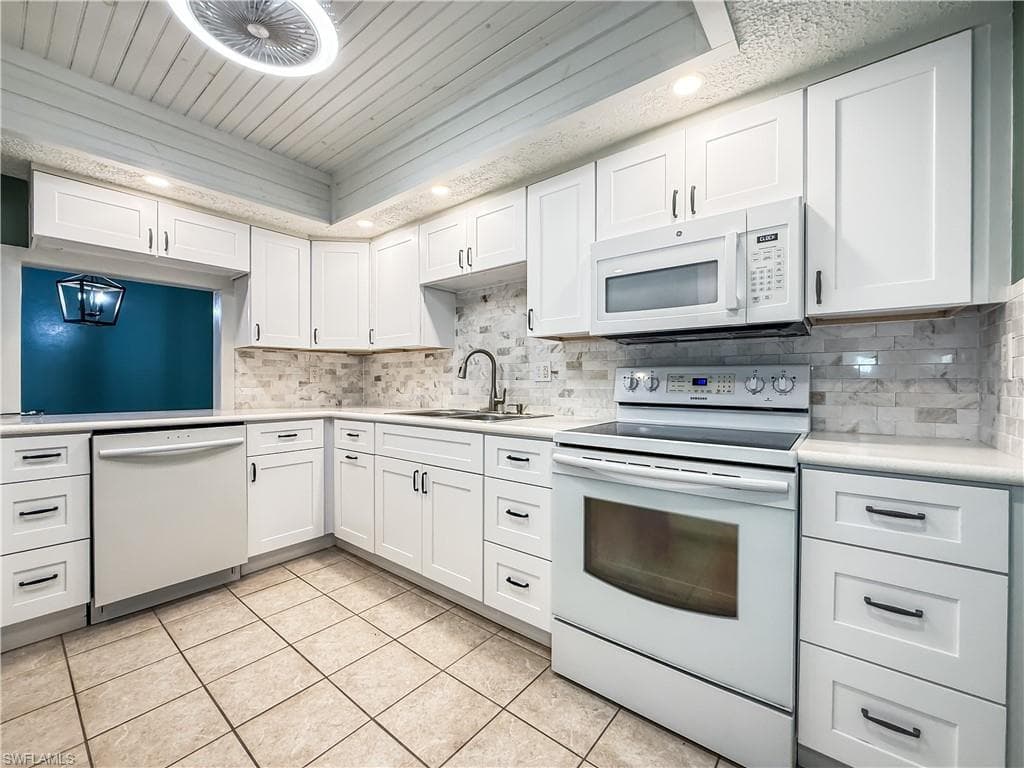 1304 Miramar ST # 202, CAPE CORAL FL 33904-8