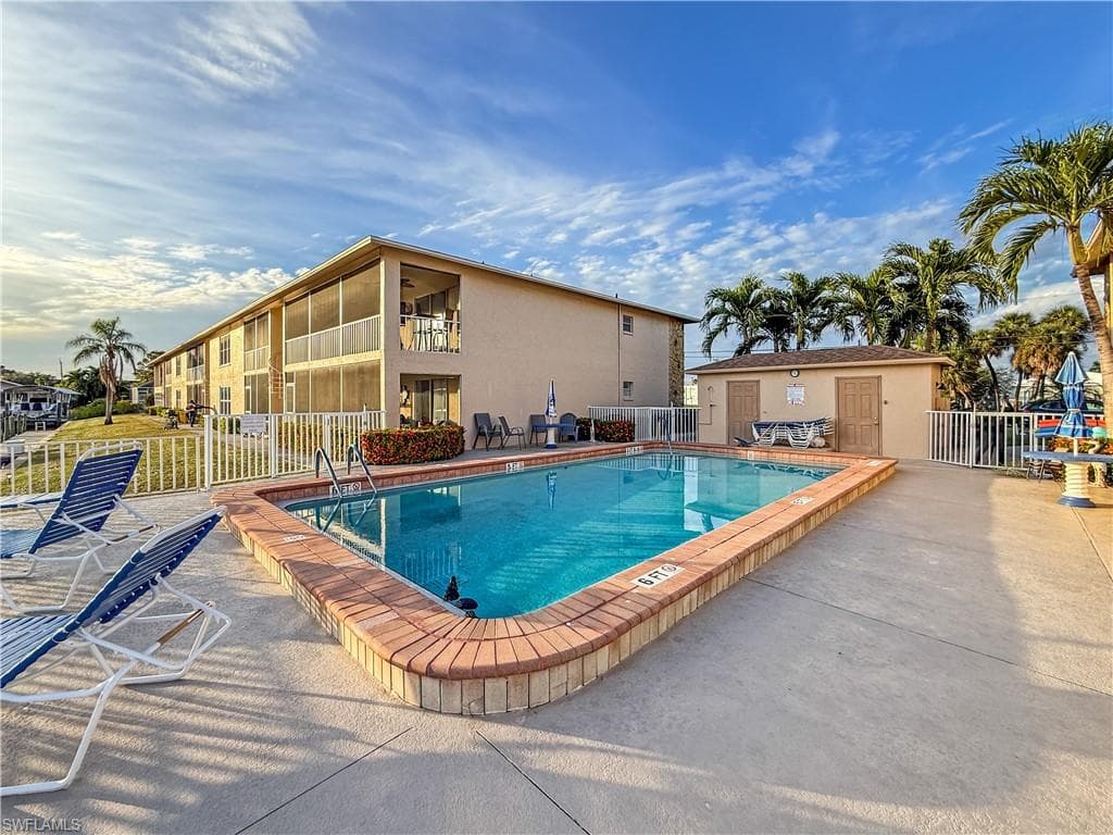 1304 Miramar ST # 202, CAPE CORAL FL 33904-23