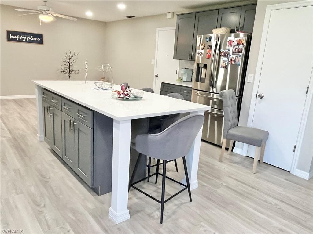 1254 Hazeltine DR-9
