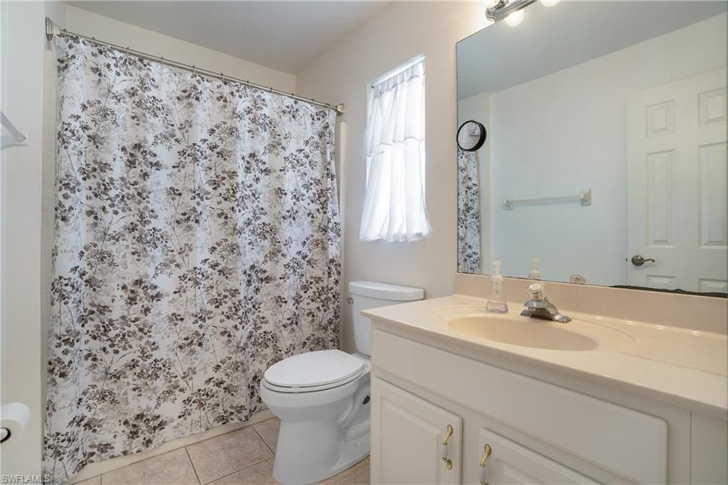 320 Spider Lily LN, NAPLES FL 34119-26