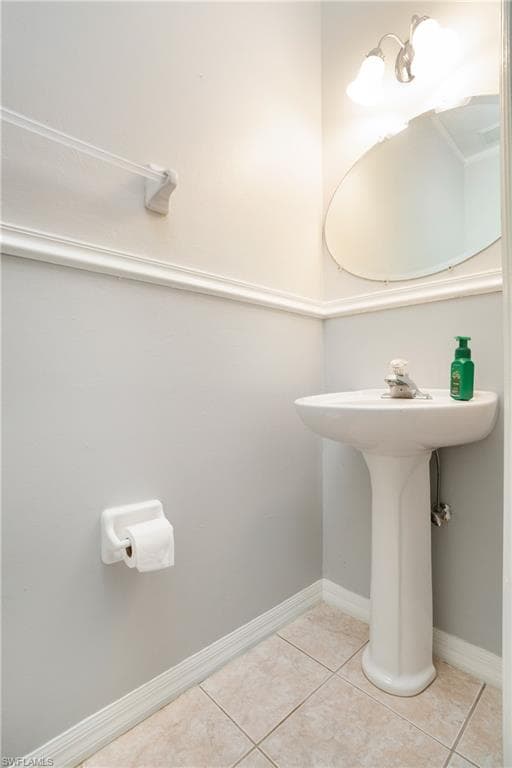 320 Spider Lily LN, NAPLES FL 34119-20