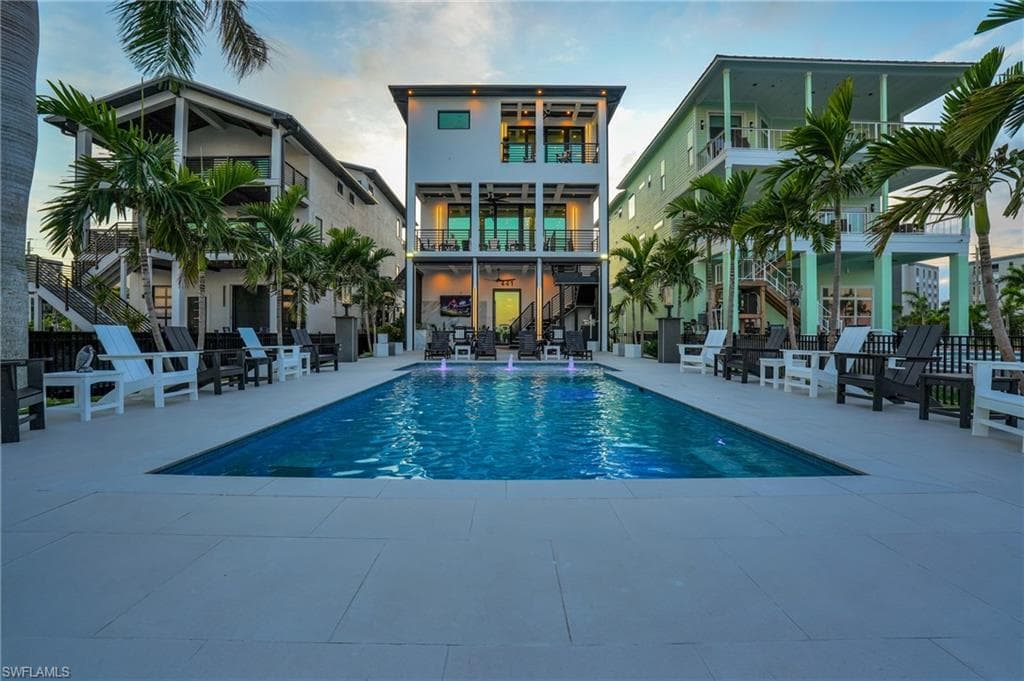 441 Estero BLVD-41