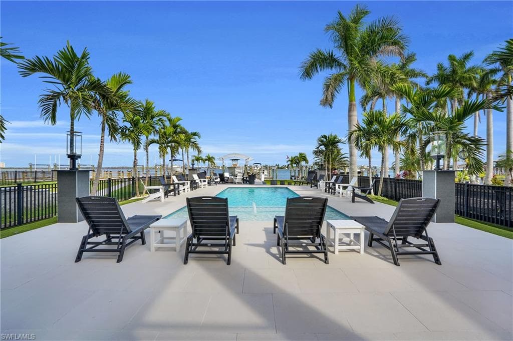441 Estero BLVD-35