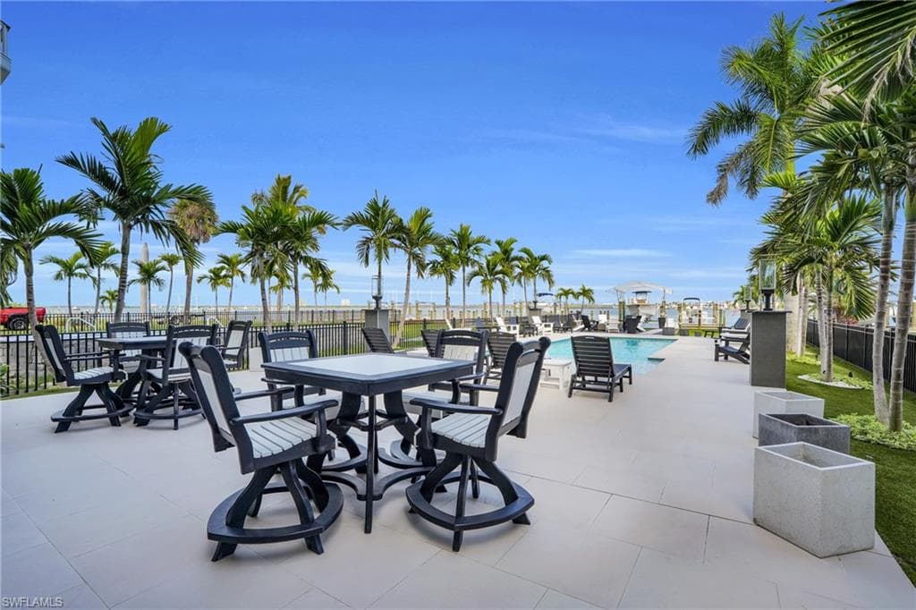 441 Estero BLVD-37