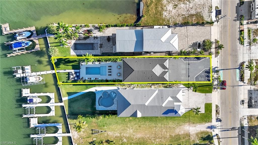 441 Estero BLVD-44