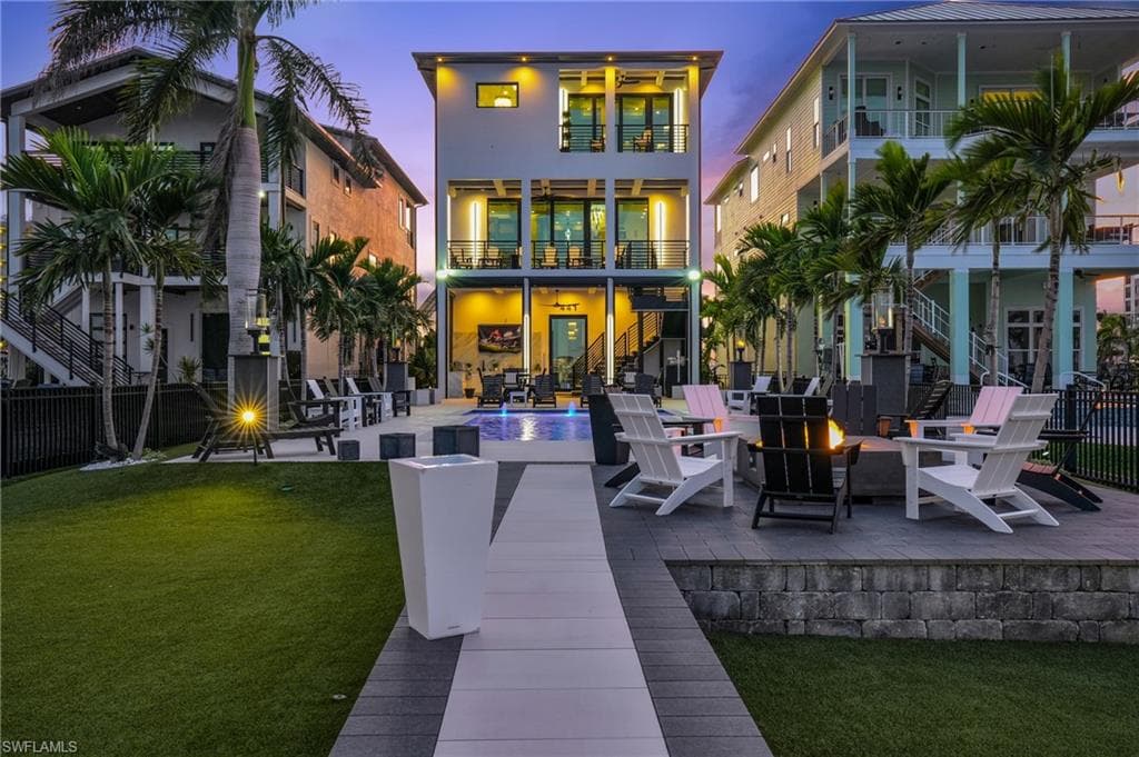 441 Estero BLVD-43