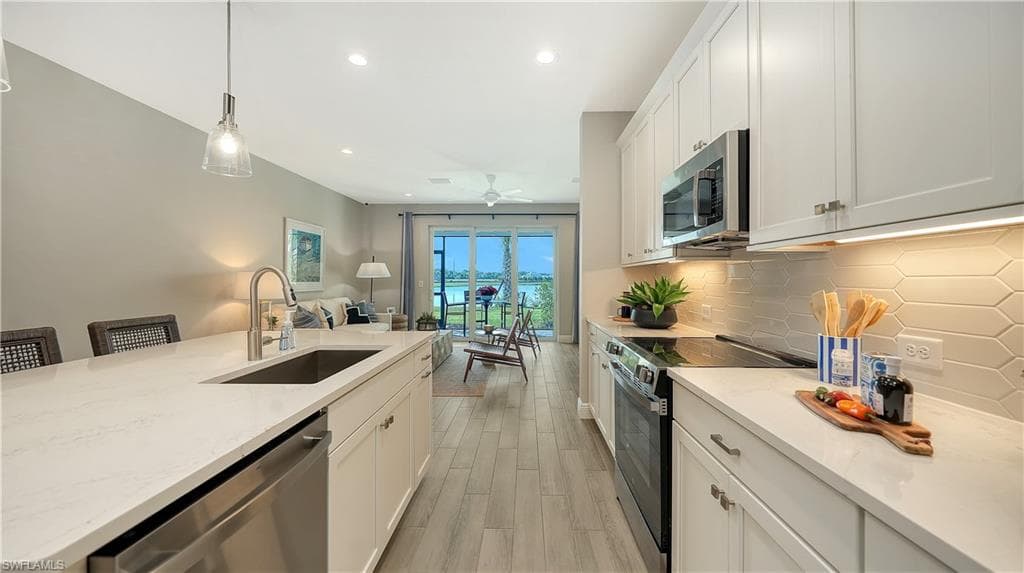 5141 Draco CIR, NAPLES FL 34120-13