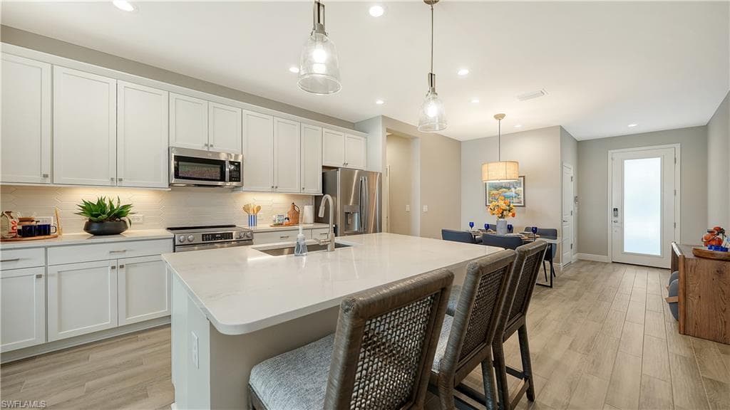 5141 Draco CIR, NAPLES FL 34120-10