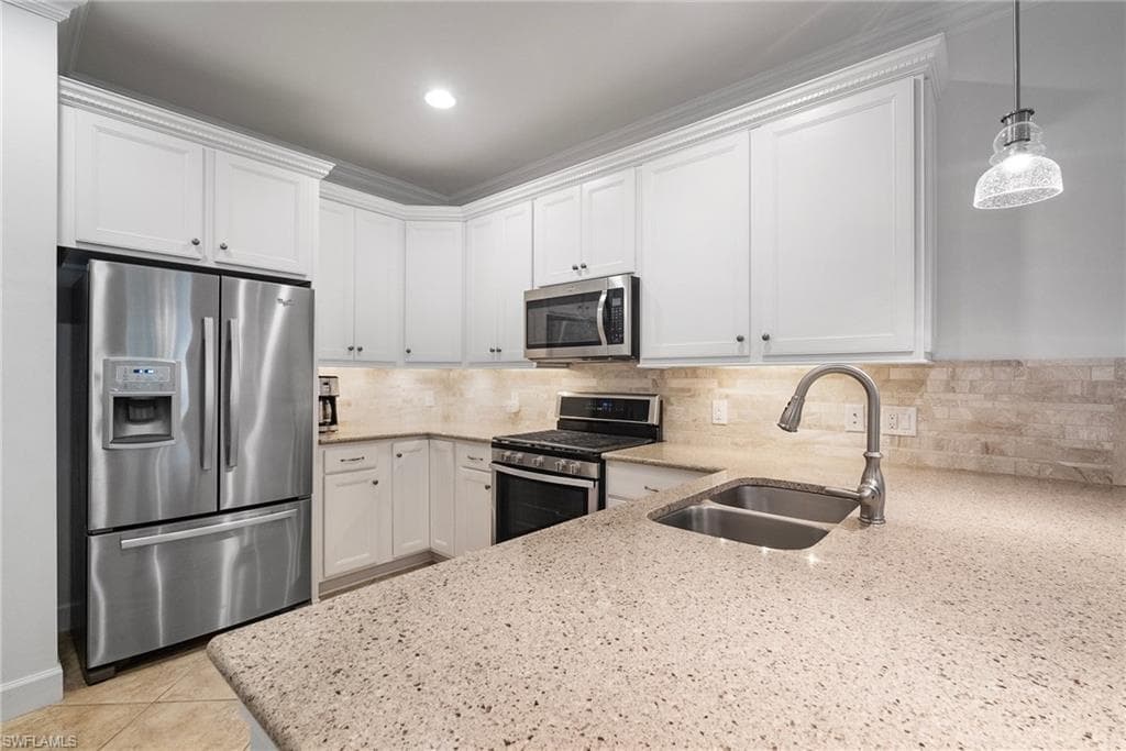 20150 Torch Key WAY, ESTERO FL 33928-20