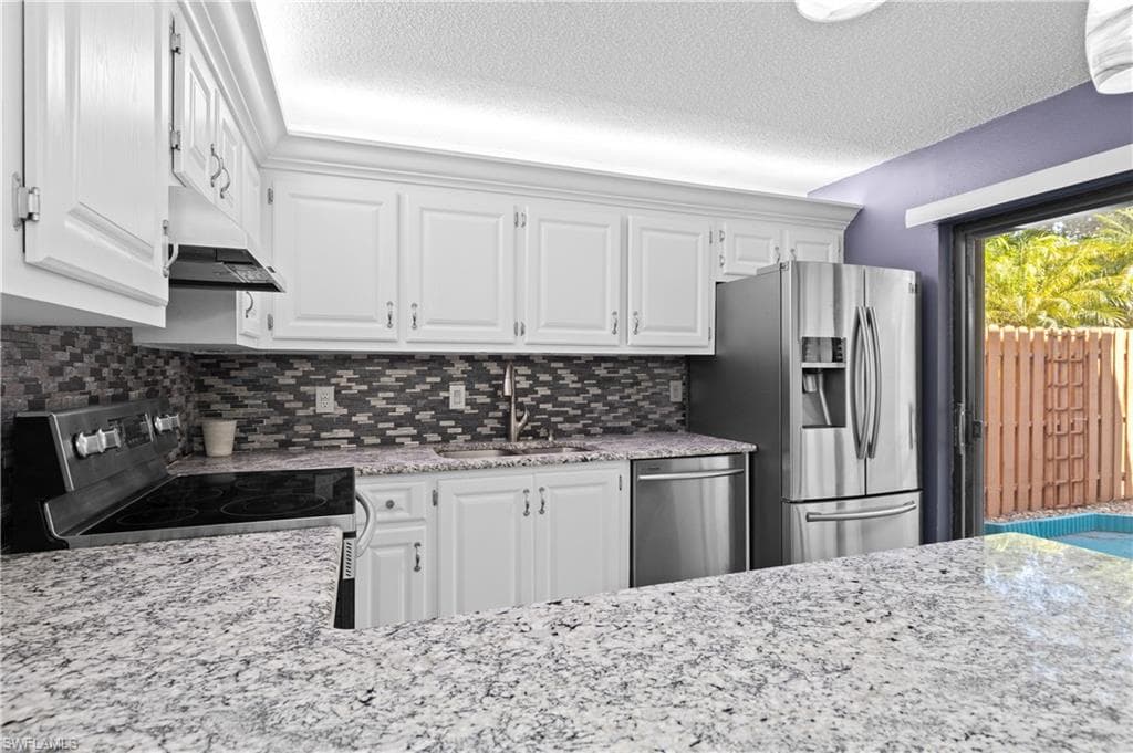 1724 Park Meadows DR # 1, FORT MYERS FL 33907-8