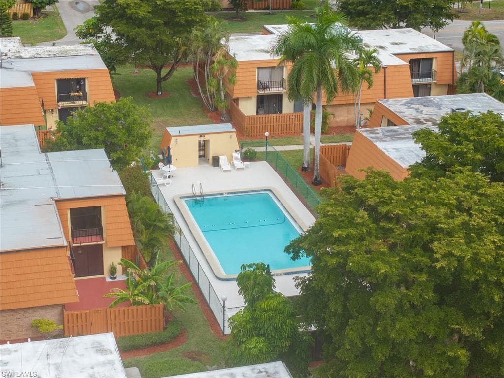 1724 Park Meadows DR # 1, FORT MYERS FL 33907-32