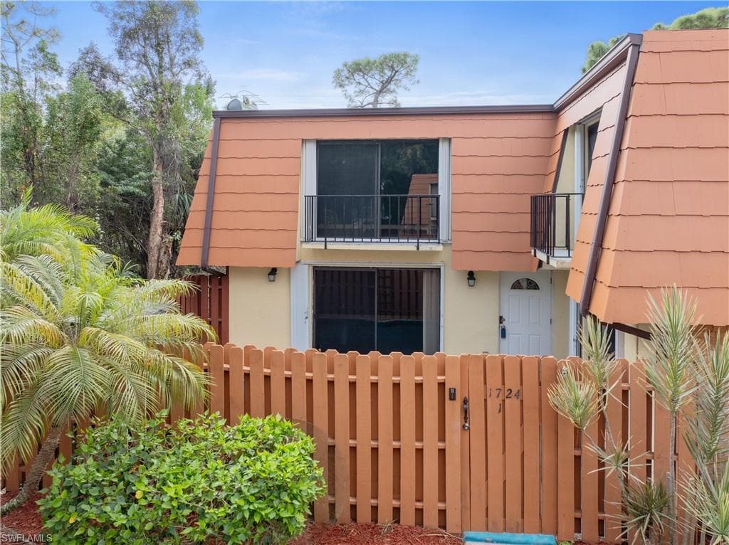 1724 Park Meadows DR # 1, FORT MYERS FL 33907-28