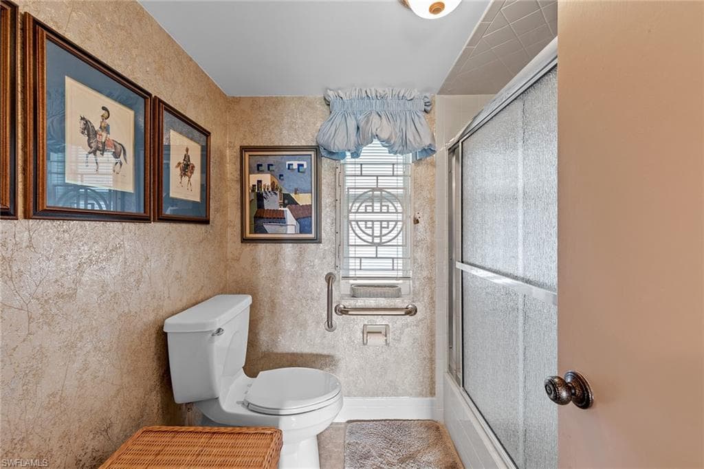 200 Albi RD # 2, NAPLES FL 34112-25