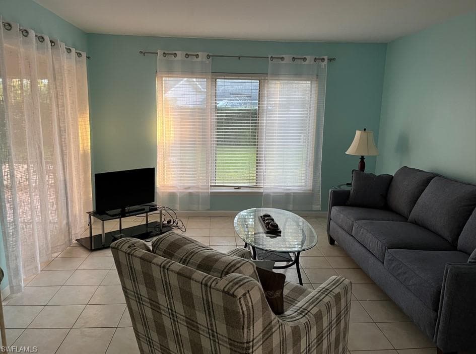 240 Palm River BLVD # C102, NAPLES FL 34110-5