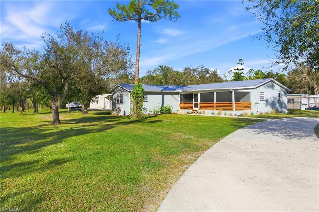 19550 Nalle RD, NORTH FORT MYERS FL 33917-28