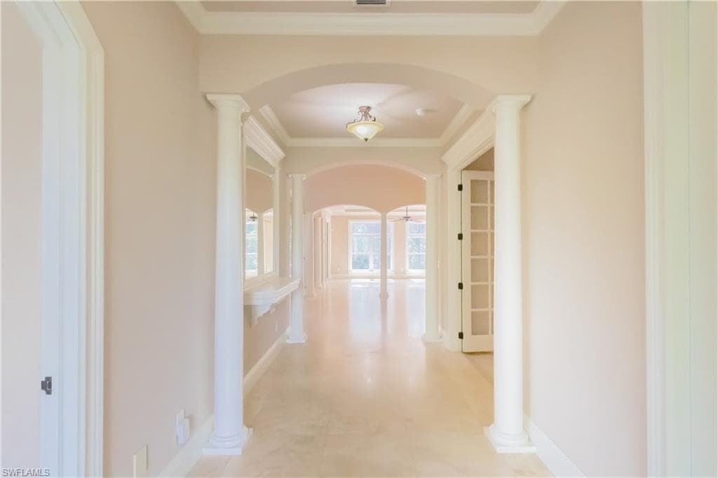 2915 Coco Lakes DR, NAPLES FL 34105-22