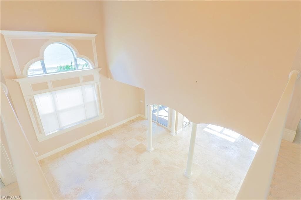 2915 Coco Lakes DR, NAPLES FL 34105-12