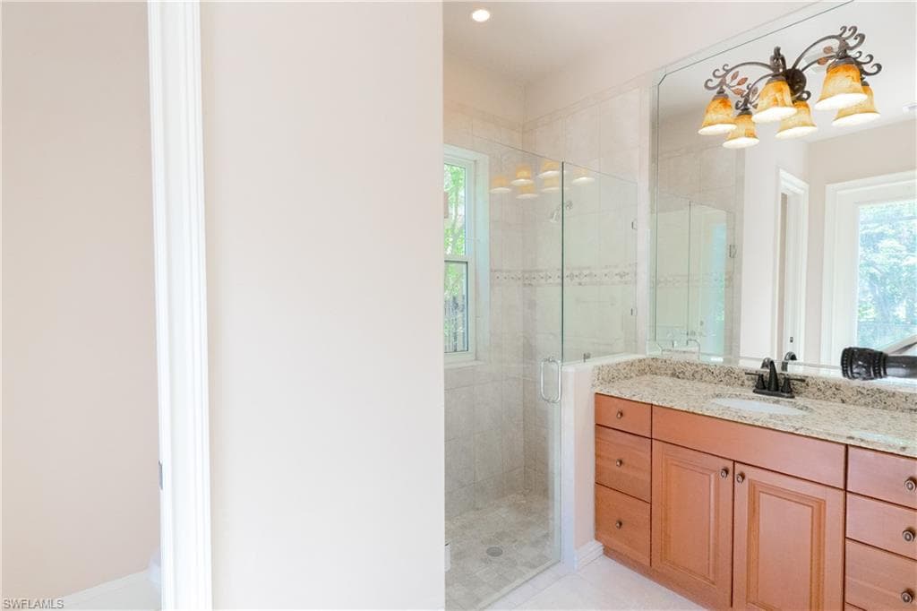 2915 Coco Lakes DR, NAPLES FL 34105-31