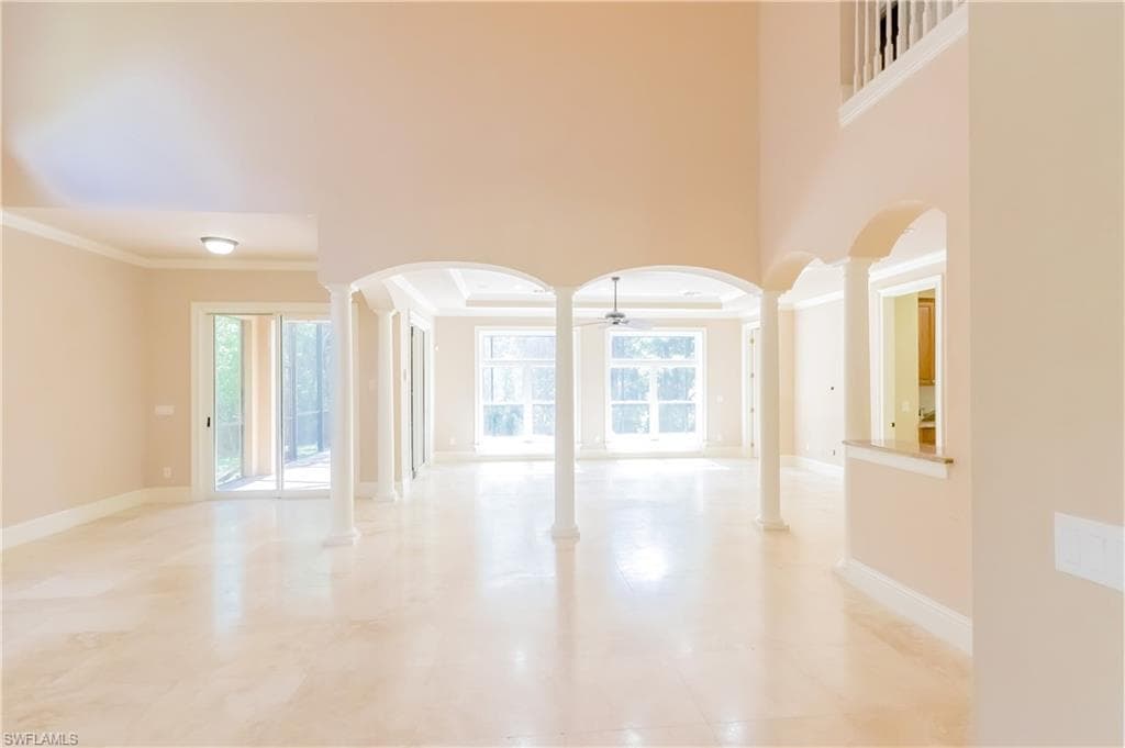 2915 Coco Lakes DR, NAPLES FL 34105-4