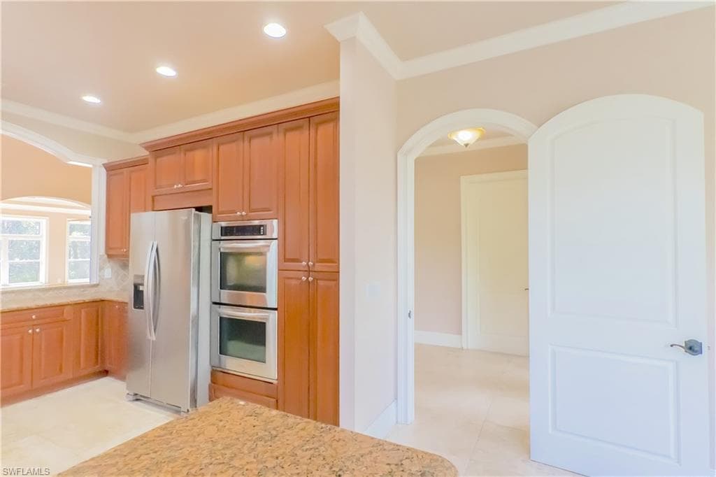 2915 Coco Lakes DR, NAPLES FL 34105-19