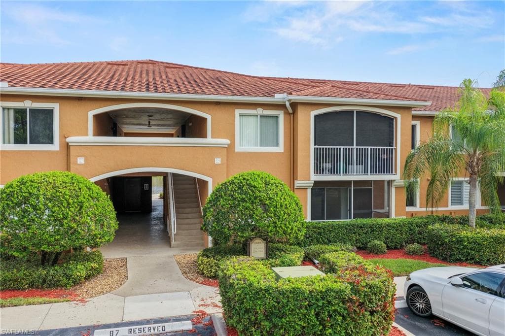 1820 Florida Club CIR # 2103, NAPLES FL 34112-1