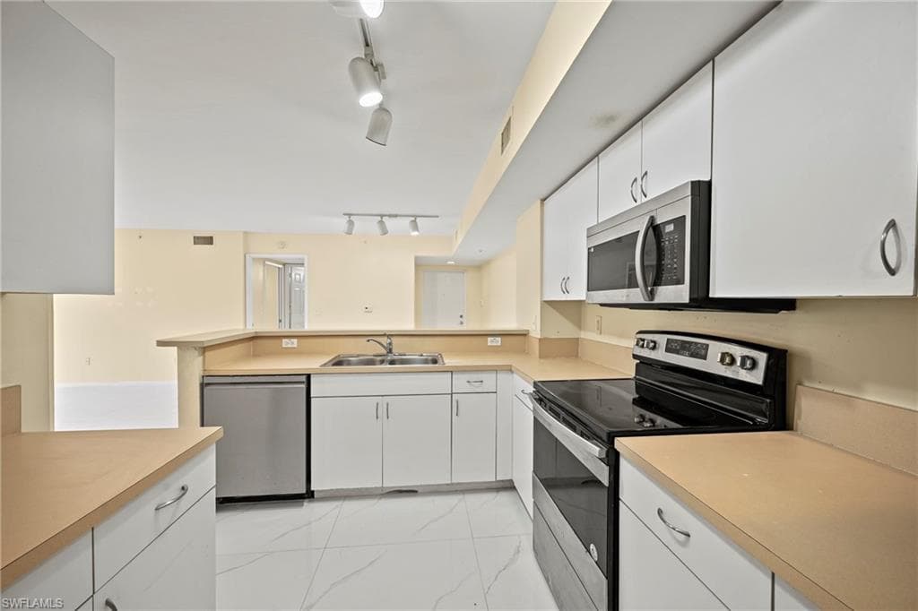 1820 Florida Club CIR # 2103, NAPLES FL 34112-6