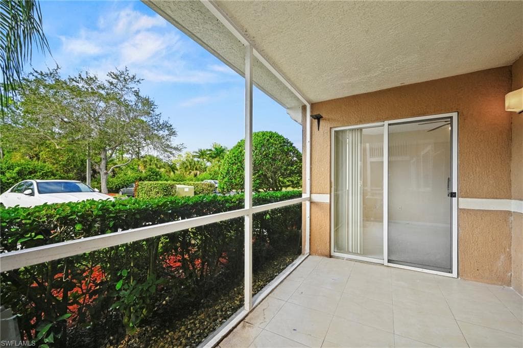 1820 Florida Club CIR # 2103, NAPLES FL 34112-8