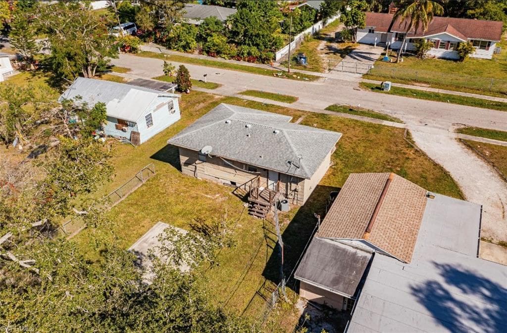 318 Bellair RD, FORT MYERS FL 33905-21