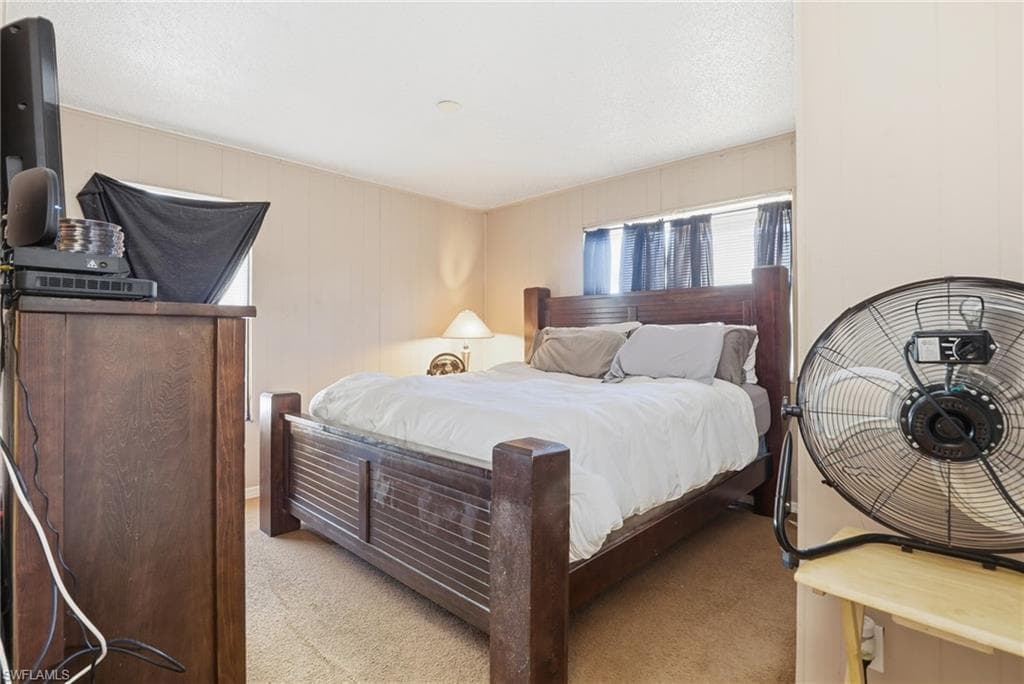 318 Bellair RD, FORT MYERS FL 33905-13