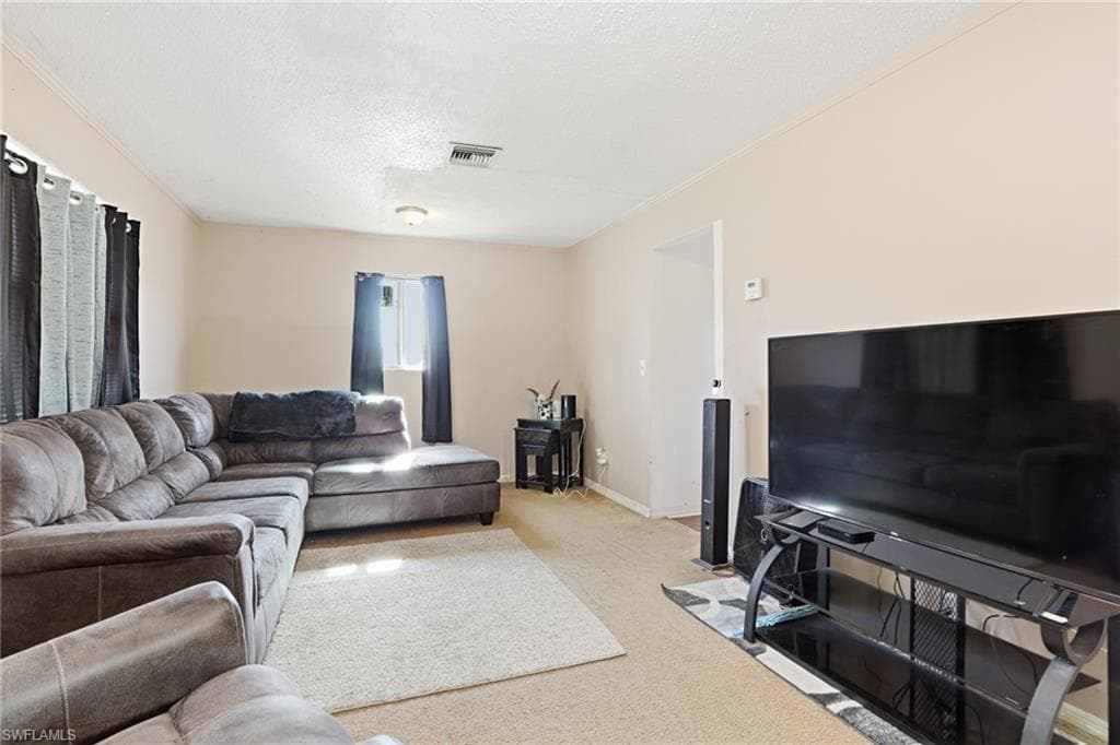 318 Bellair RD, FORT MYERS FL 33905-3