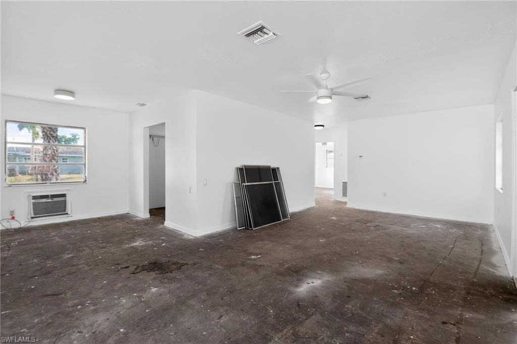 1196 Pine Lake DR, CAPE CORAL FL 33909-6