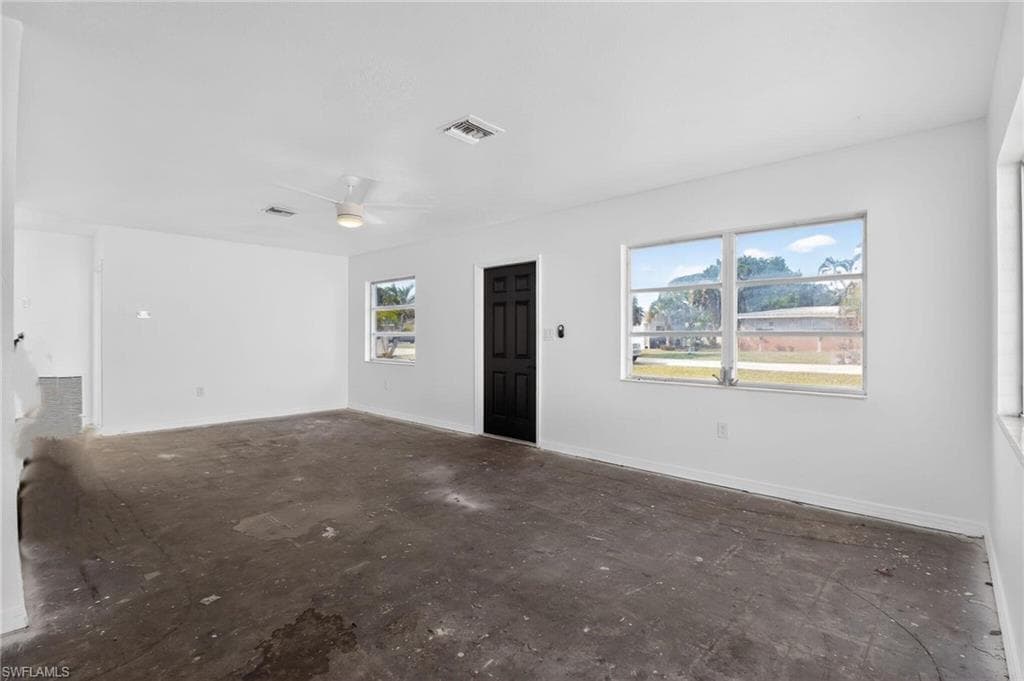 1196 Pine Lake DR, CAPE CORAL FL 33909-3