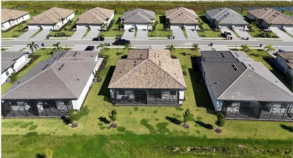 19573 Hinkley DR, ESTERO FL 33928-37