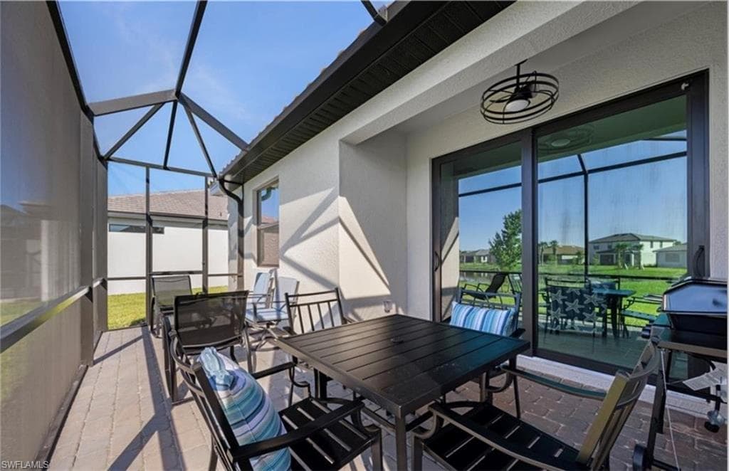 19573 Hinkley DR, ESTERO FL 33928-32