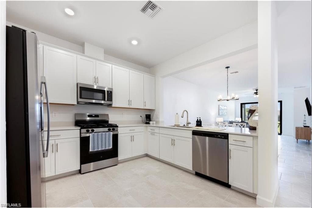 19573 Hinkley DR, ESTERO FL 33928-7