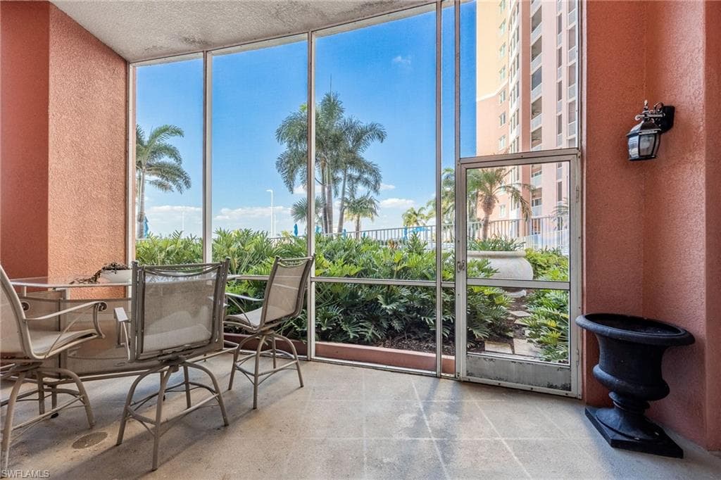 2743 1st ST # 304, FORT MYERS FL 33916-16