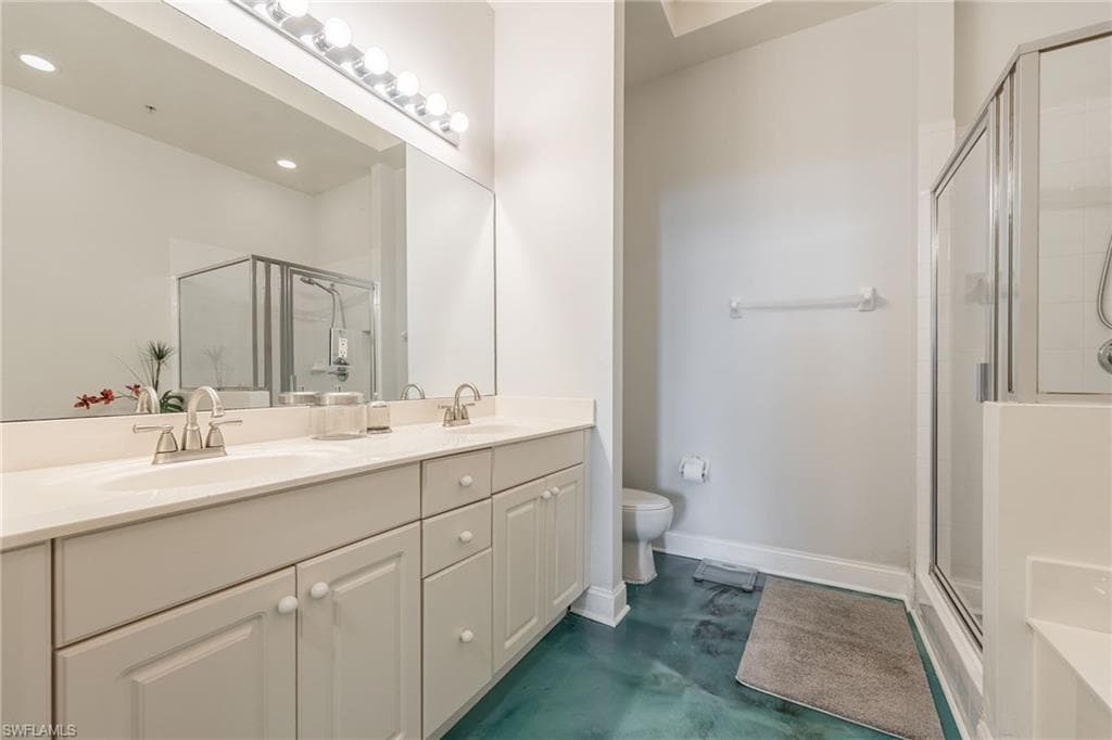 2743 1st ST # 304, FORT MYERS FL 33916-23