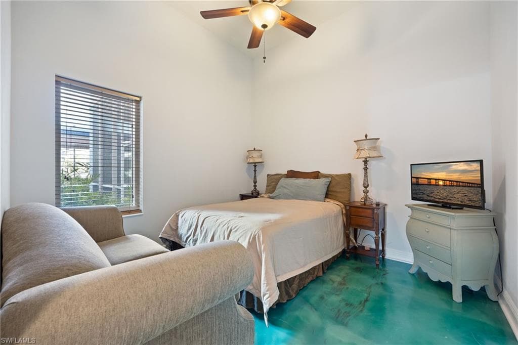 2743 1st ST # 304, FORT MYERS FL 33916-28