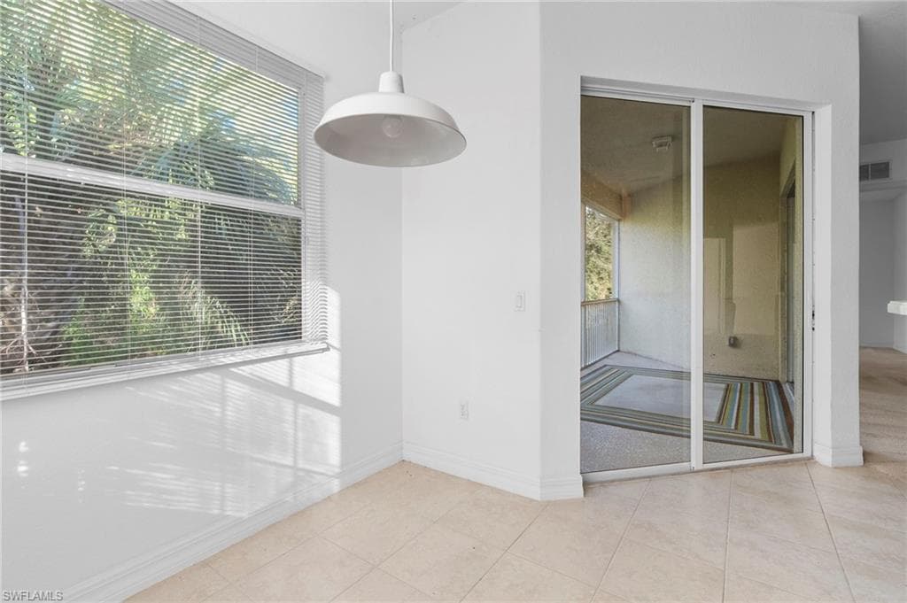 6010 Jonathans Bay CIR # 102, FORT MYERS FL 33908-13